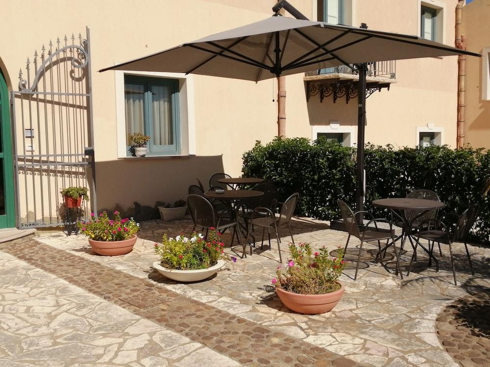 Baglio Dello Zingaro Hotell Scopello  Exteriör bild
